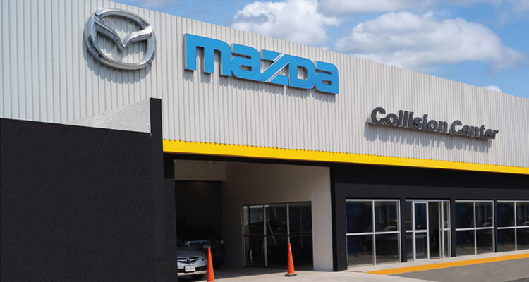 mazda-collision-center-celaya-mobile