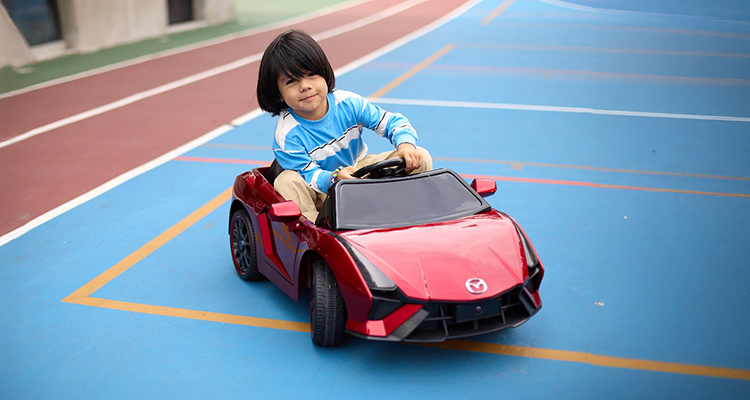 Mazda kokoro nino carrito juguete v1 Mazda kokoro nino carrito juguete v1