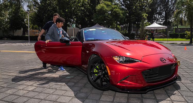 Mazda mx 5 rojo kokoro v1