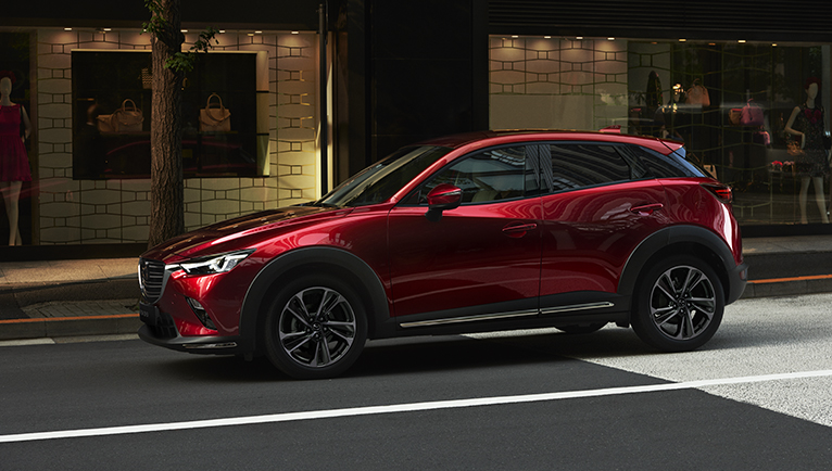 rojo brillante camioneta Mazda CX-3 2024