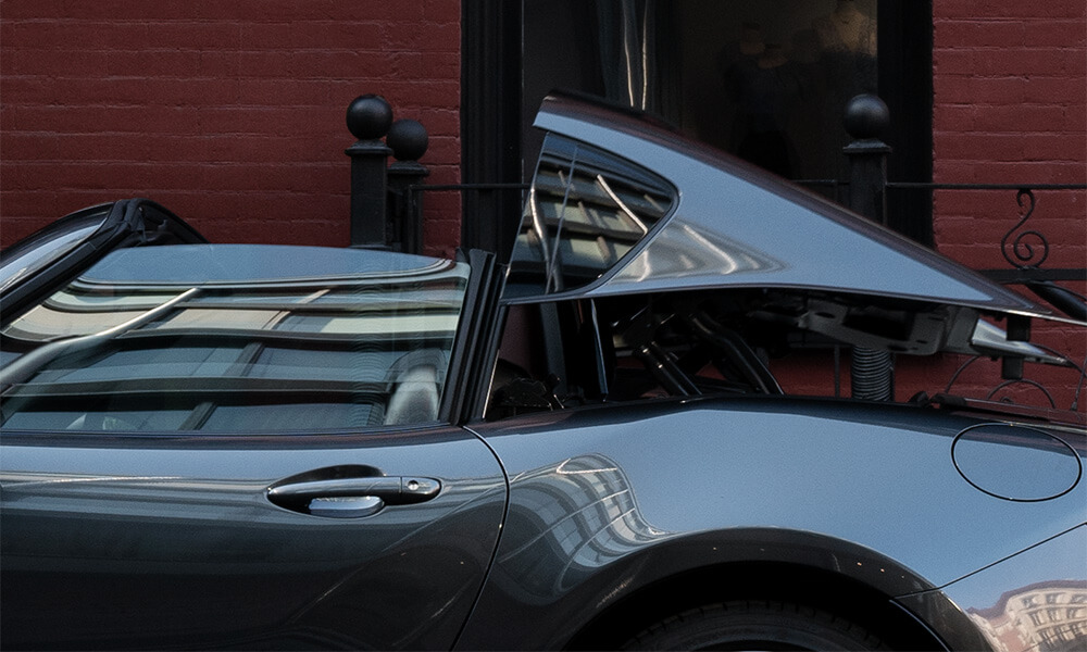 Carro deportivo mazda mx 5 rf techo v1