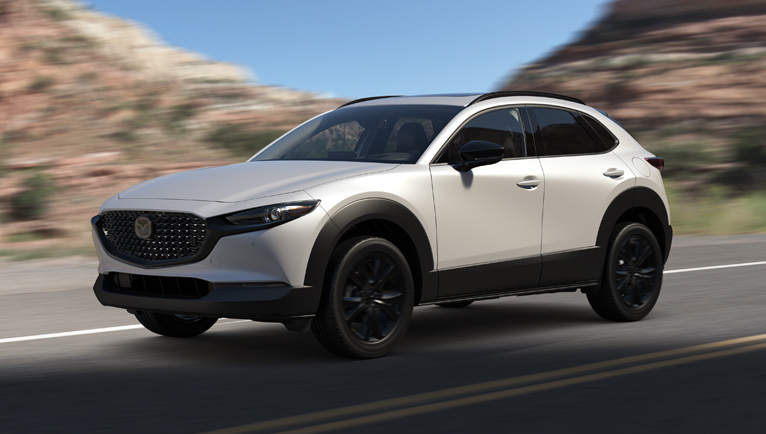 Mazda cx30 blanco carretera v1
