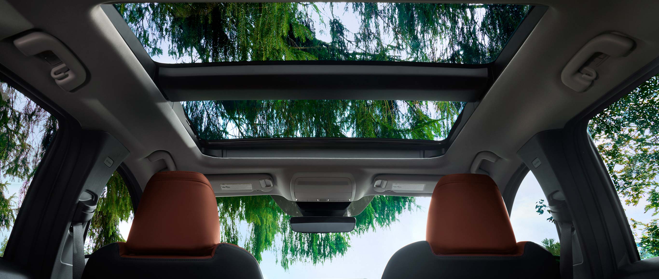 Mazda cx50 interior piel terracota techo panoramico v1 03