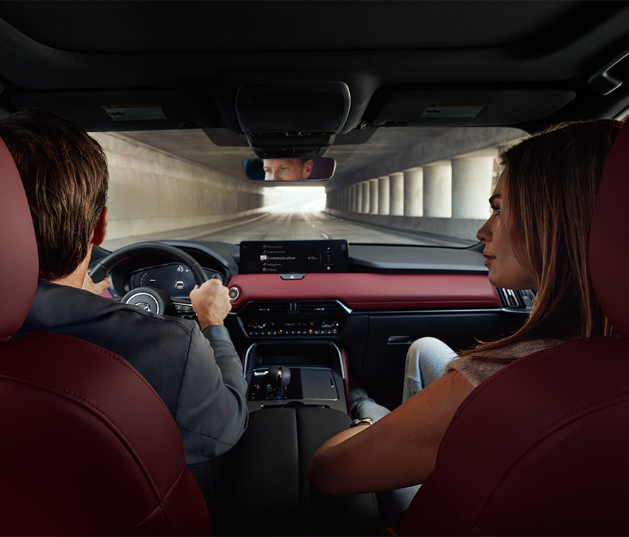 Mazda cx70 camioneta interior alerta atencion conductor v1