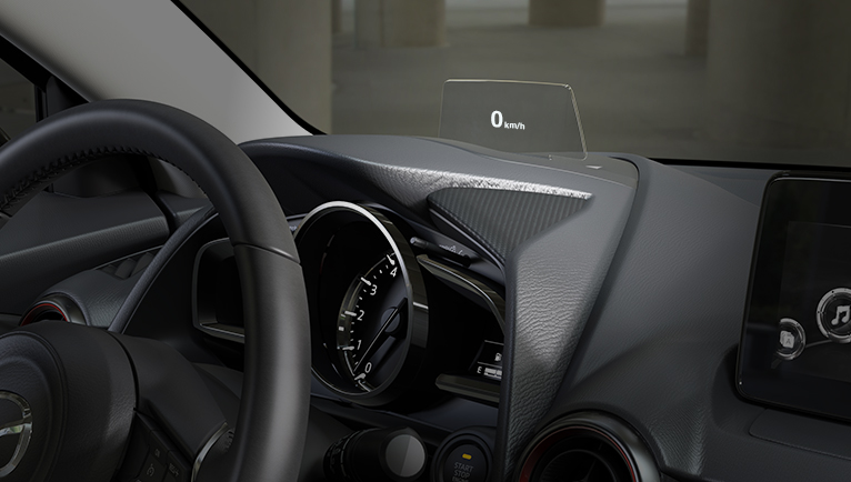 Mazda2 sedan pantalla hud display v2
