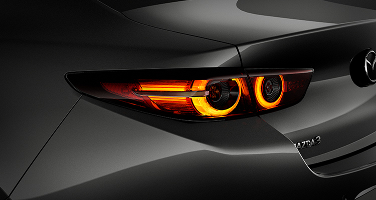 Mazda3 sedan calavera v1
