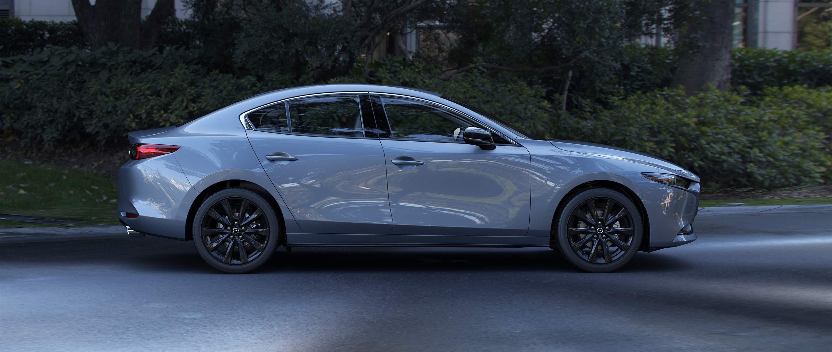 Mazda3 sedan gris polimetal v1 03