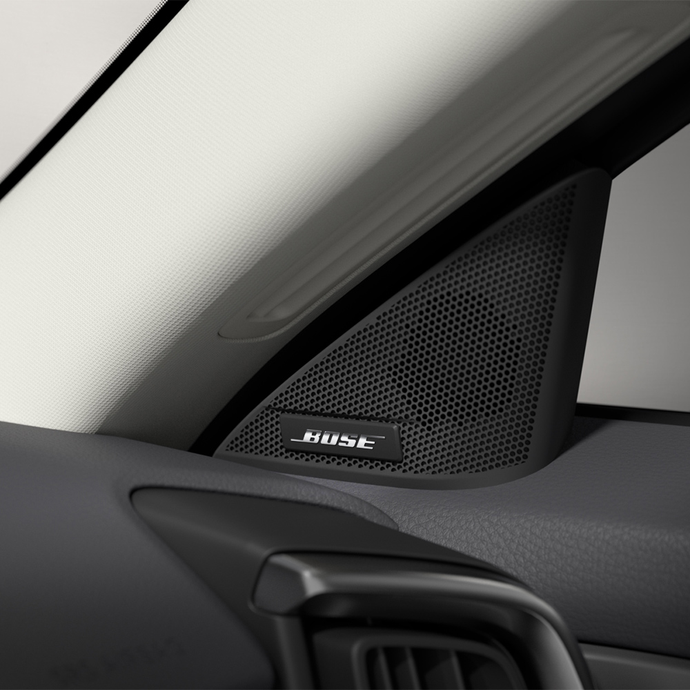 Mazda cx50 interior bocinas bose v2