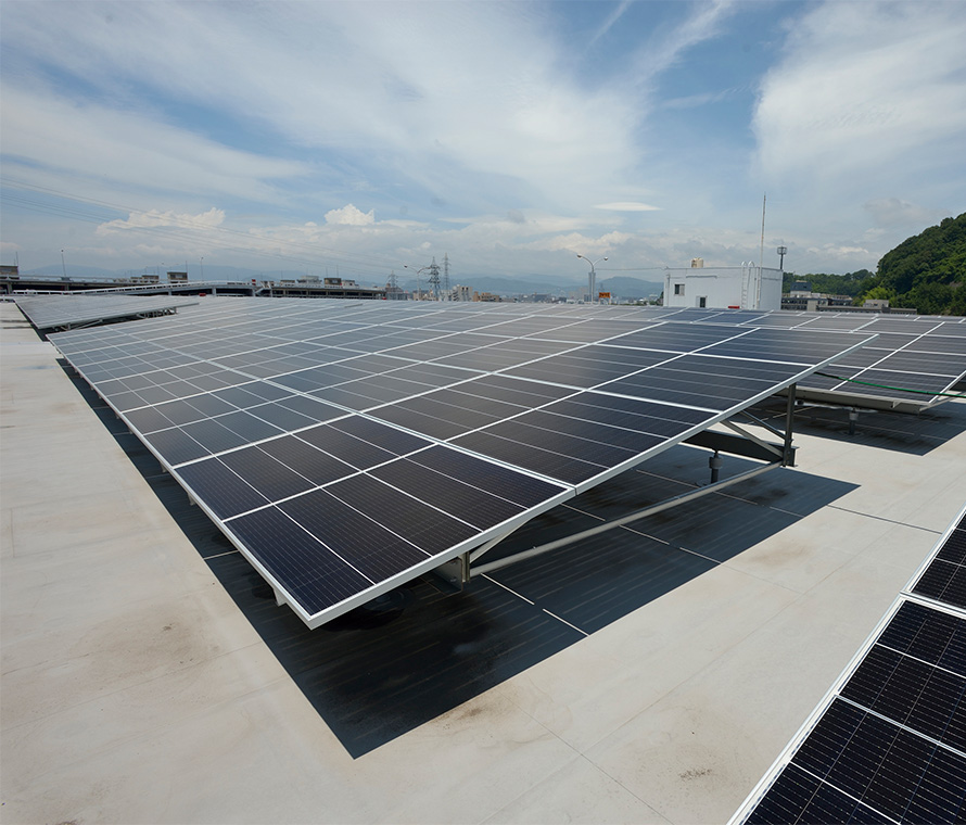 Mazda medio ambiente paneles solares v1