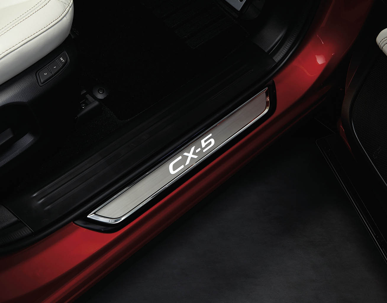 mazda-cx-5-2018-accesorios-overlay-moldura-interior